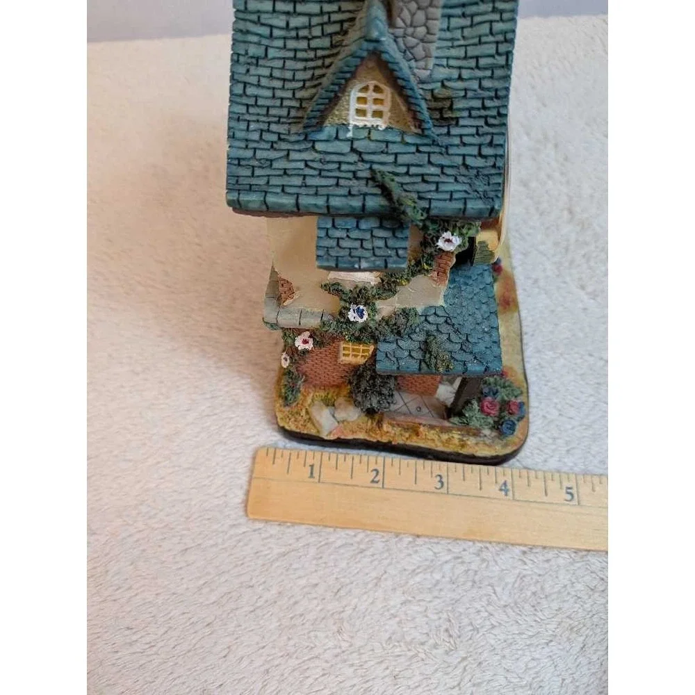 Vintage Cottage House Clock Resin Desk Table Decor